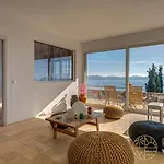 Karima With Sea View Nyaraló *